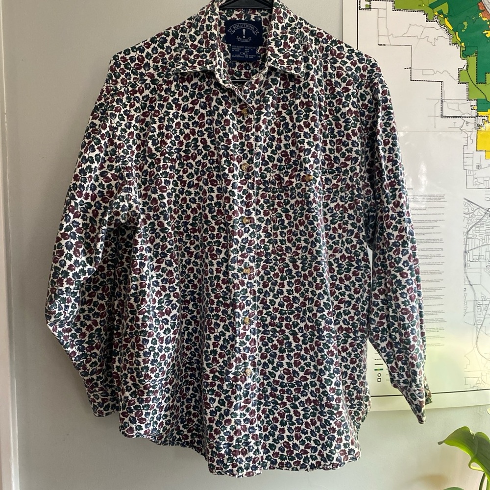Vintage Leaf Patterned Flannel